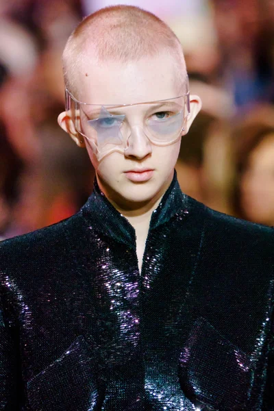 Look 52